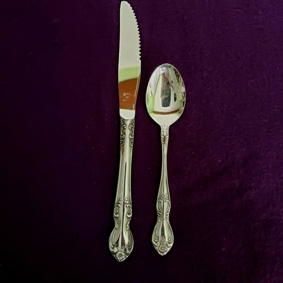 Easterling Valhalla Stainless Flatware Dinner/ Teaspoon & Table Knife Glossy - Picture 2 of 4